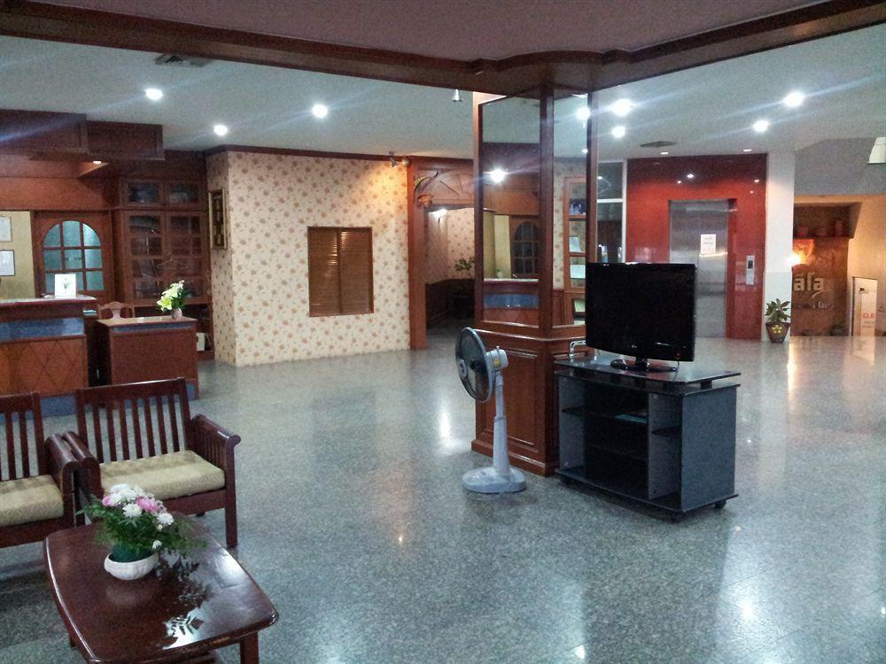 Krabi Royal Hotel Exterior foto